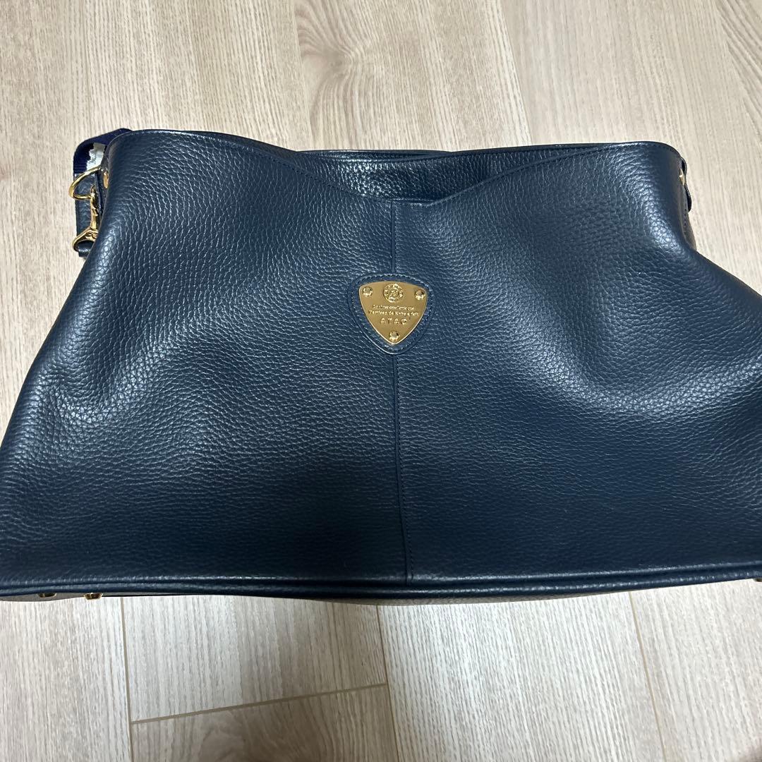【週末価格】スタジオアタオ　バッグ　エルヴィ　ネイビー 秋は頼れるATAOのネイビーバッグ | ATAO(アタオ) | ATAO 横浜店