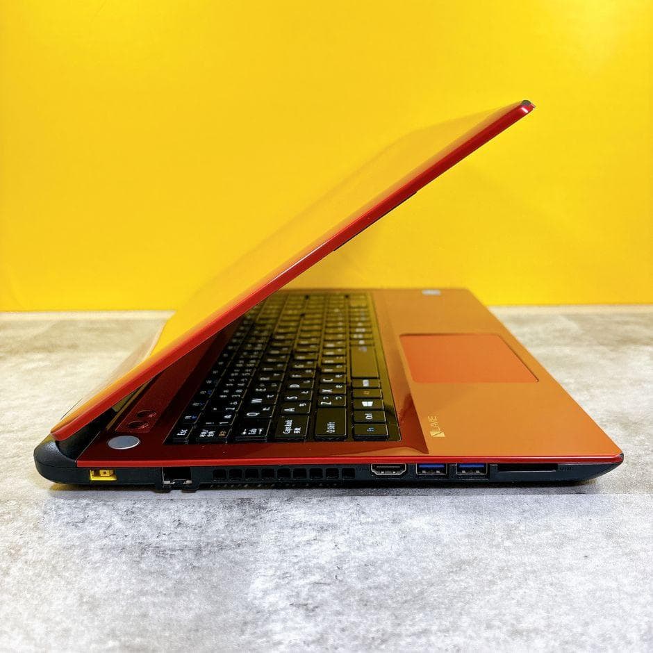 かわいい赤❣SSD搭載で快適✨Win11薄型カメラ付きノートパソコン 仕事