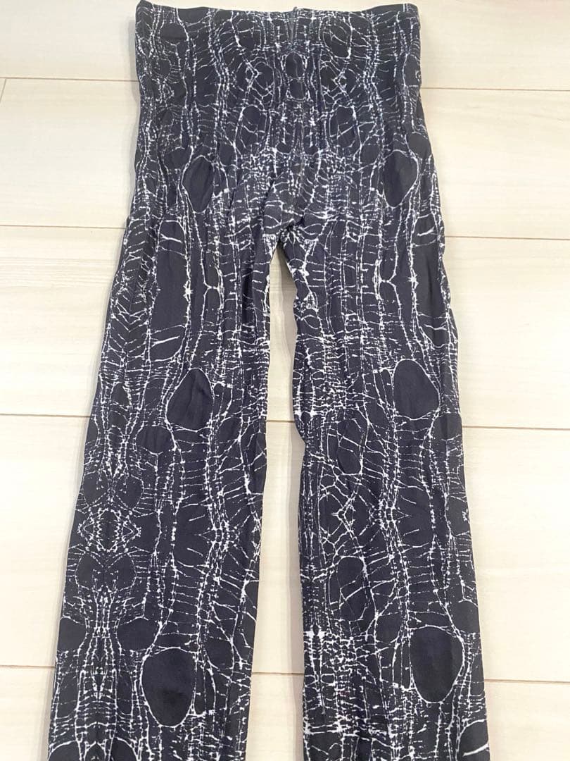 alice auaa ネットプリント タイツ　黒×ホワイトネット　⚠︎難あり