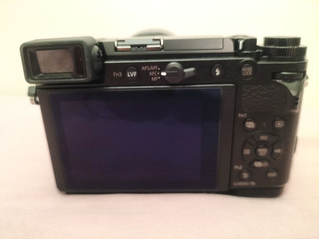 美品】Lumix GX7MK3 + 14-140mmレンズ + 純正グリップ - メルカリ