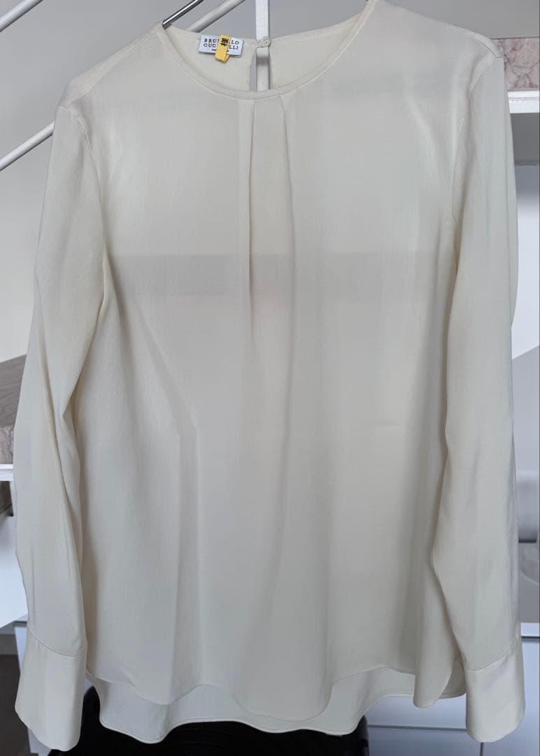 BRUNELLO CUCINELLI シルク長袖ブラウス Brunello Cucinelli Stretch Silk Satin Shirt | Saks Fifth Avenue