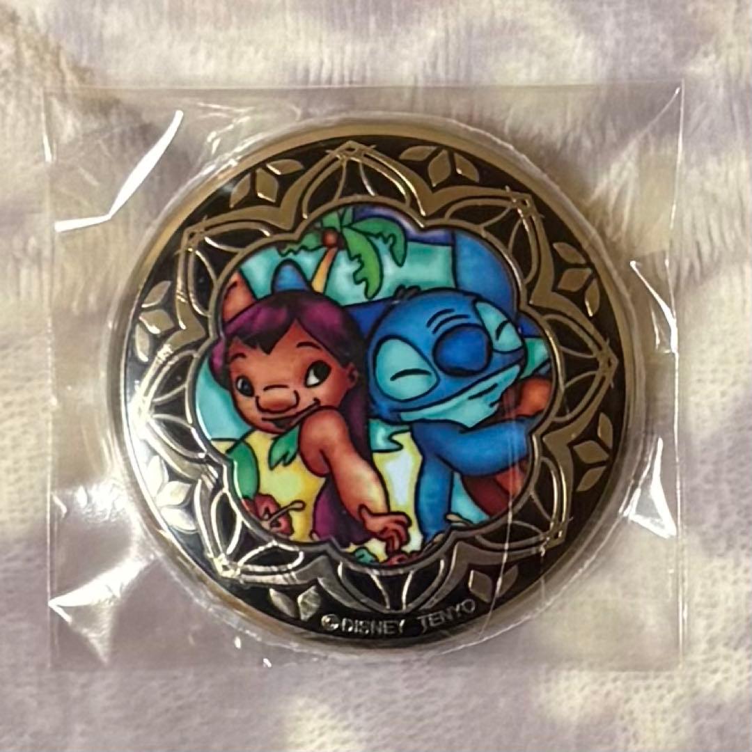 金バッジ ディズニー リロ&スティッチ - メルカリ