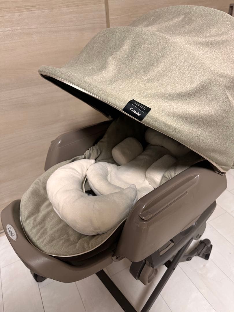 combi コンビ ネムリラAT BEDi コンビ ホワイトレーベル ネムリラ AUTO SWING BEDi Long スリープ