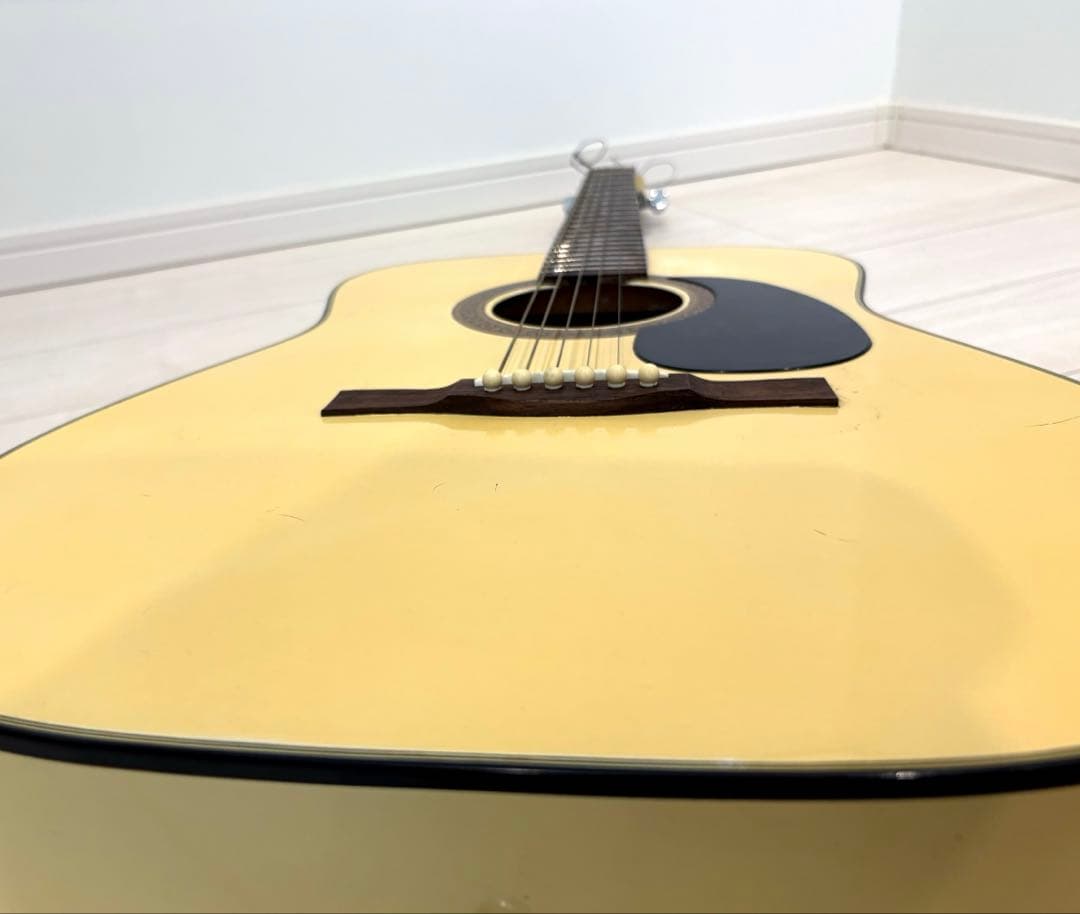 名品ミヤスコウギョウ Miyasu kougyoアコースティックギター アコギ白