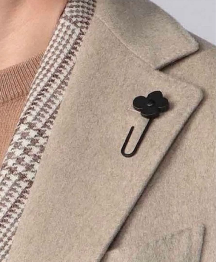 ラルディーニ　コート用　最新型ラペルピン　ブートニエール　新品 伊・アパレルブランド 新生＜LARDINI/ラルディーニ＞が始動開始