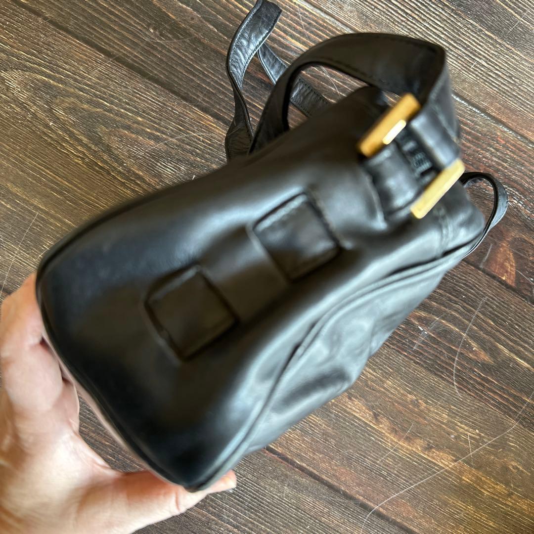 BALLY バリー レザー ショルダーバッグ 黒 ゴールド金具 伊製 - メルカリ