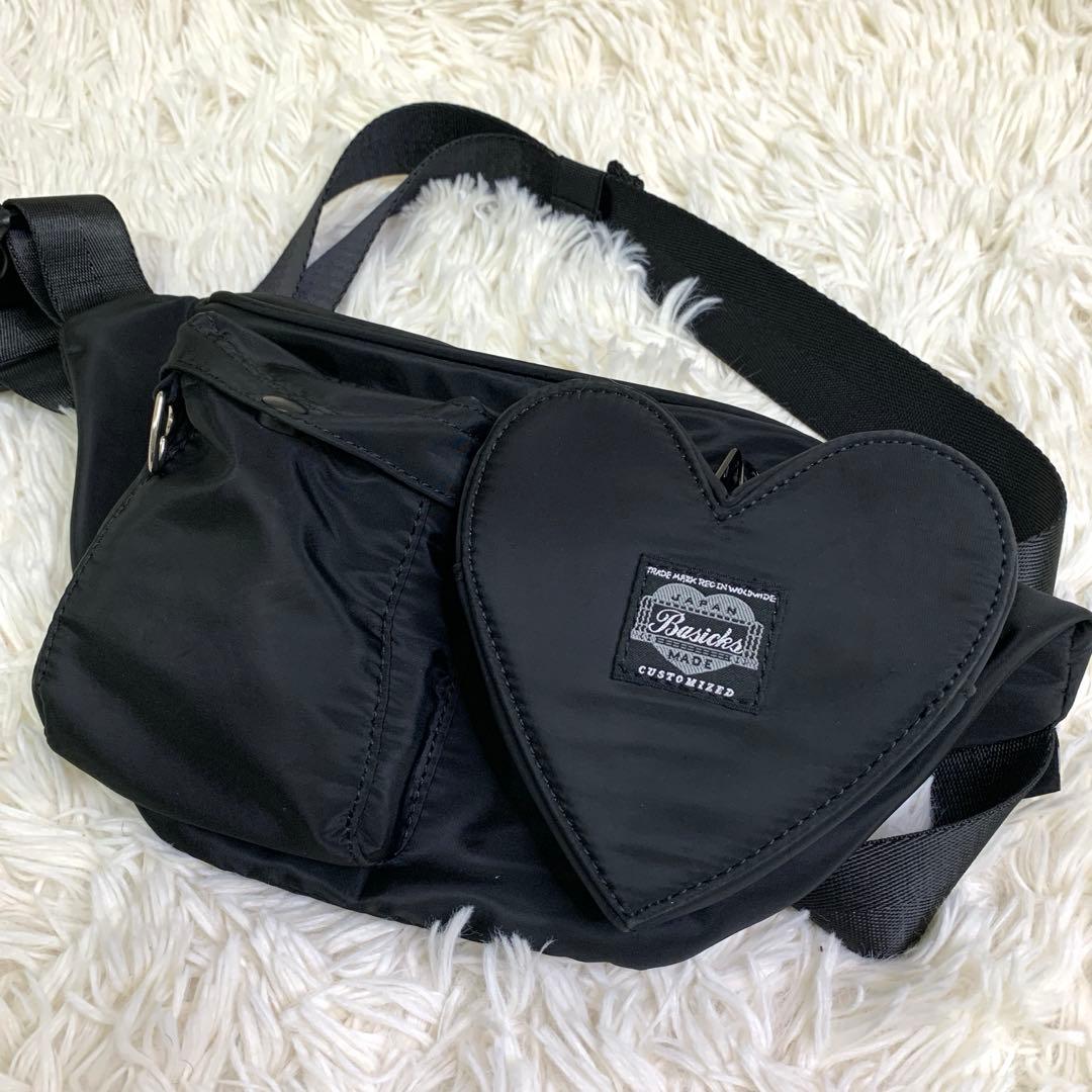 BASICKS ハートウエストバッグ - メルカリ