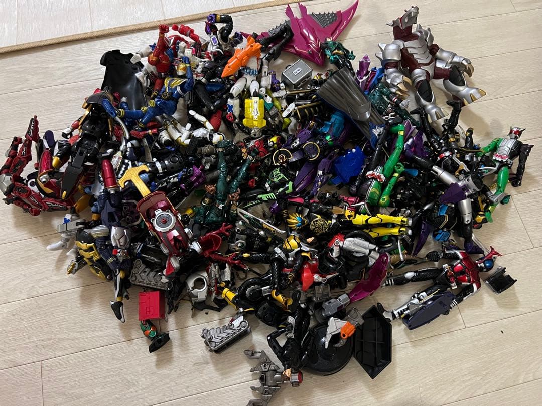 仮面ライダー フィギュア 大量　ジャンク　換装系 Amazon.co.jp: TAMASHII NATIONS S.H.フィギュアーツ 仮面ライダーZX