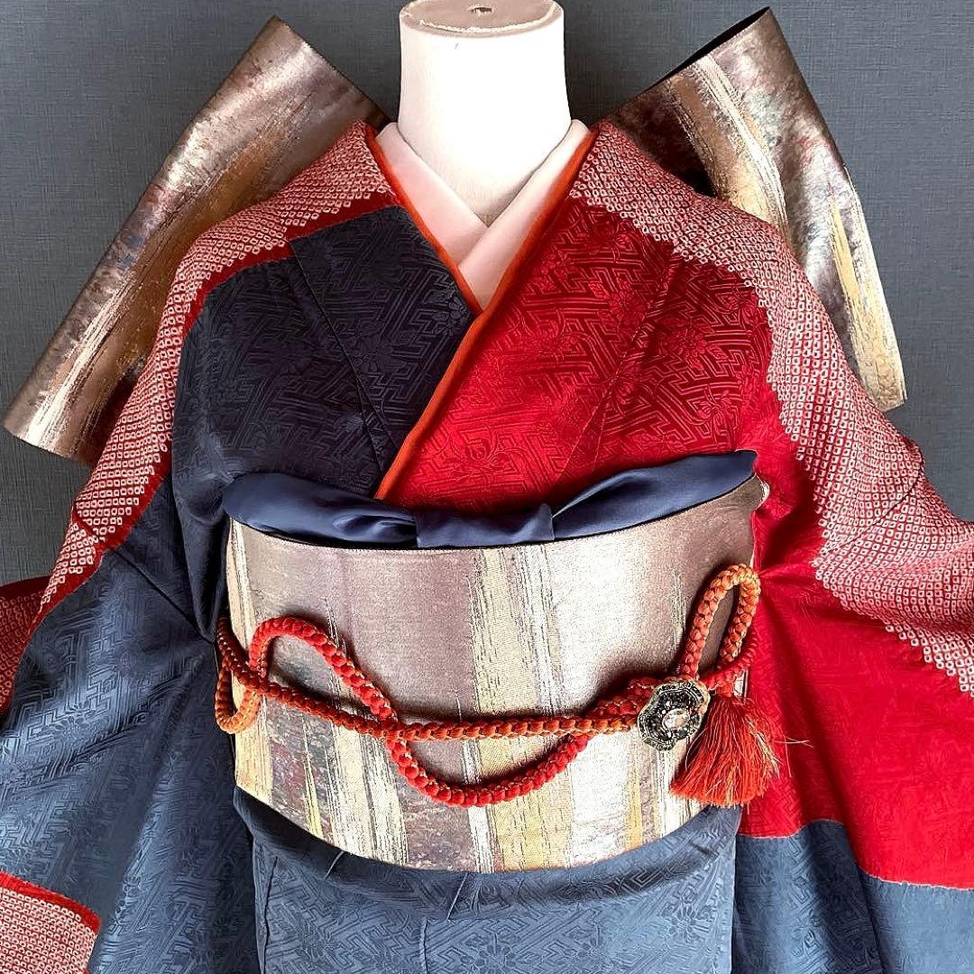 振袖フルセット 手染め 絞り 染分け 成人式振袖 振袖 裄丈69 赤 - メルカリ