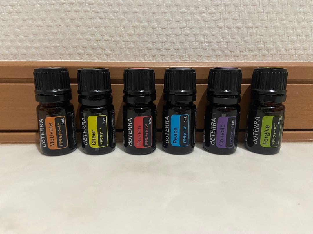 doTERRA ドテラ　感情のオイル　6本 ドテラ 感情のオイル 6本セット - メルカリ