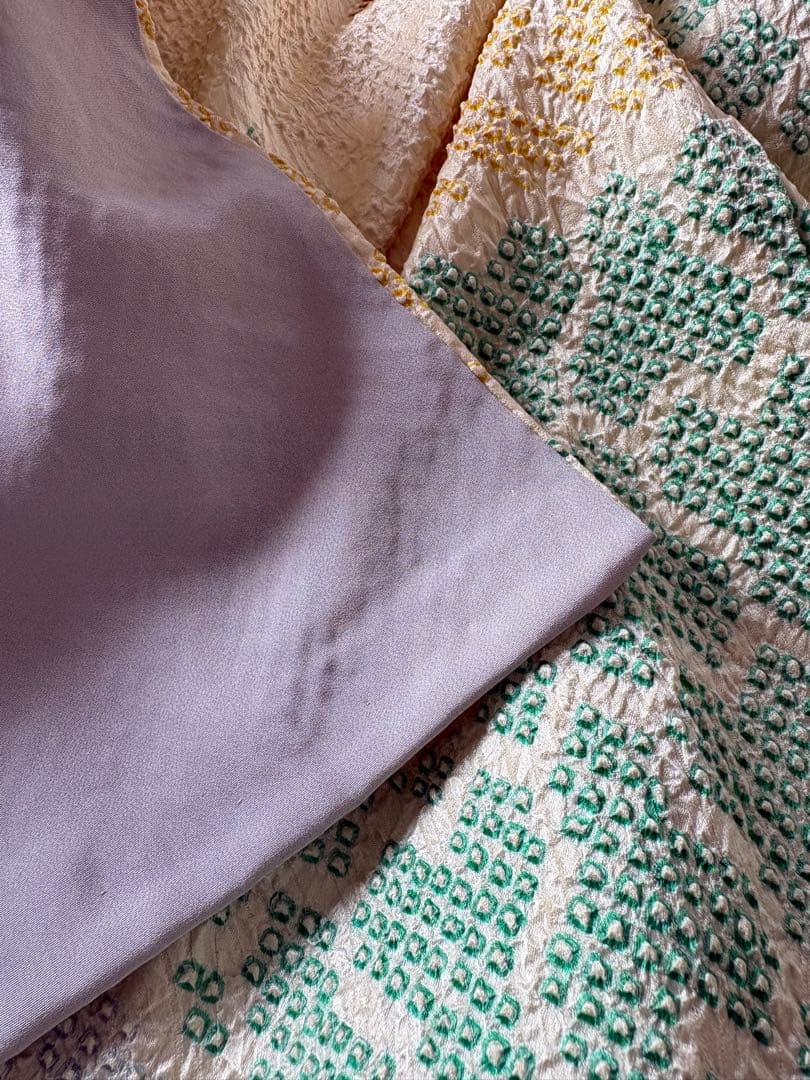 ❤️袷正絹小紋 クリームyellowの￼総絞り 新品畳紙付き - メルカリ