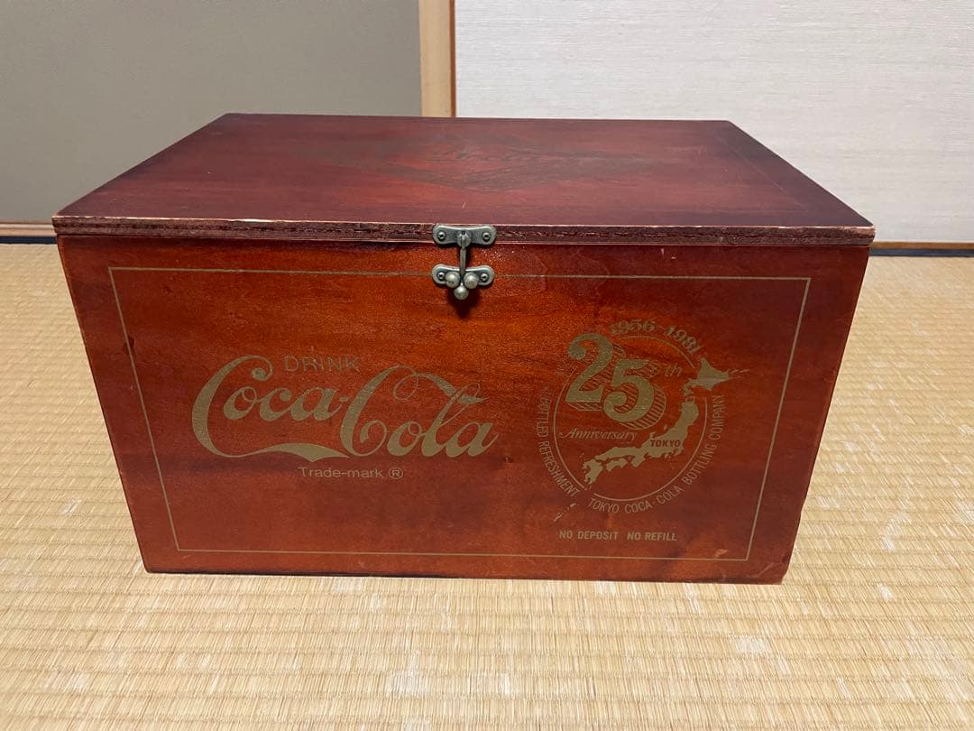 値下）コカコーラ25thAnniversary木製BOXセット1956-1981 - メルカリ