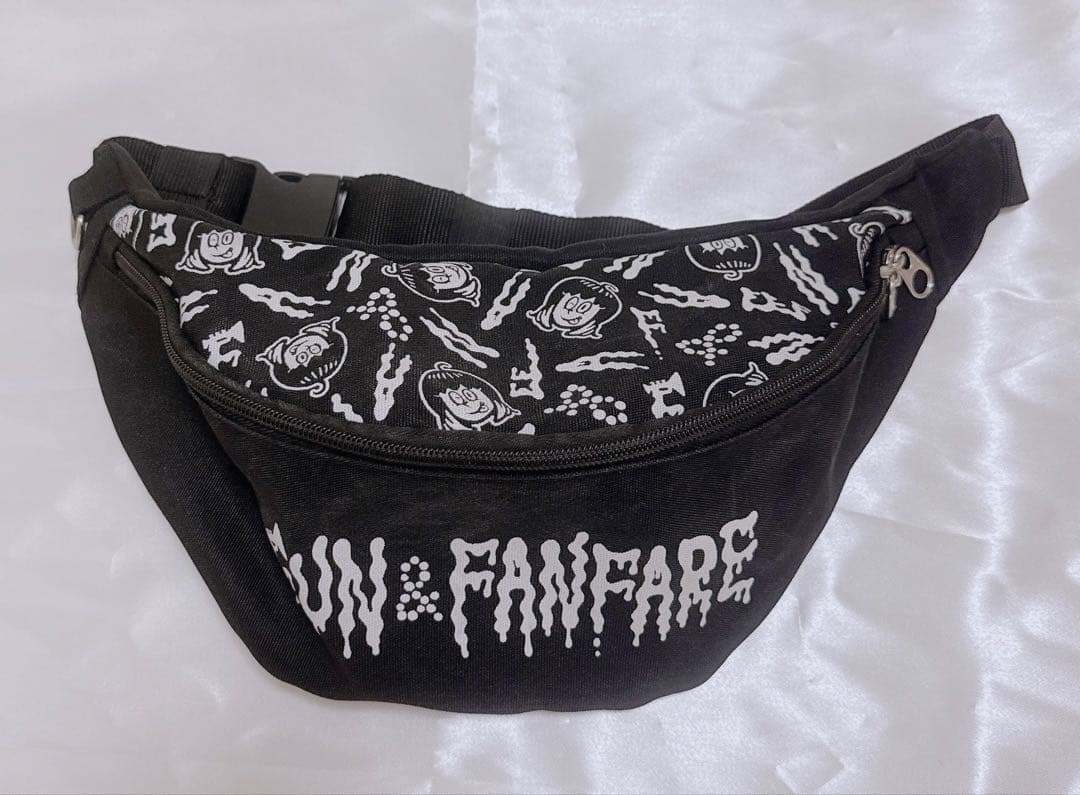 LiSA ライブグッズ ウエストポーチ ボディバッグ FUN&FANFARE リサラボっ。