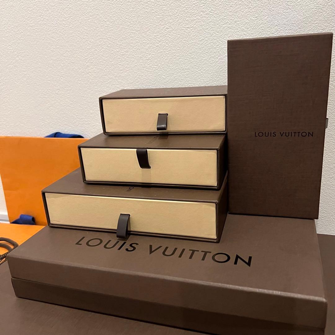 美品⭐︎ ルイヴィトン 服 長財布 携帯ケース 小物 空箱 保存袋 まとめ