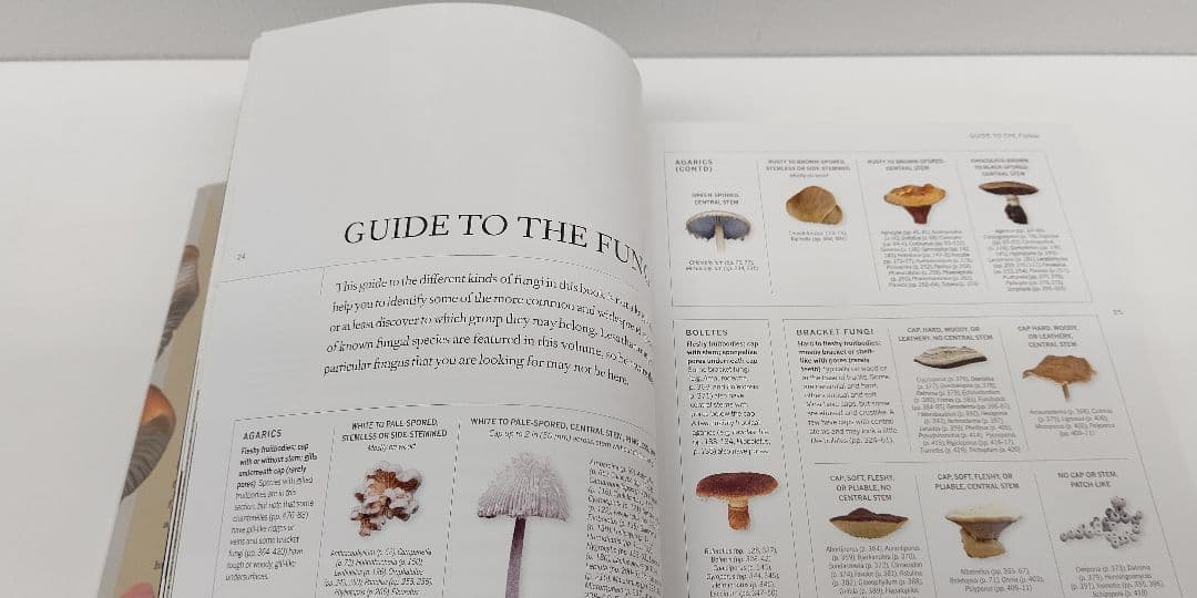 THE BOOK OF FUNGI 』世界きのこ大図鑑 オリジナル英語版 - メルカリ