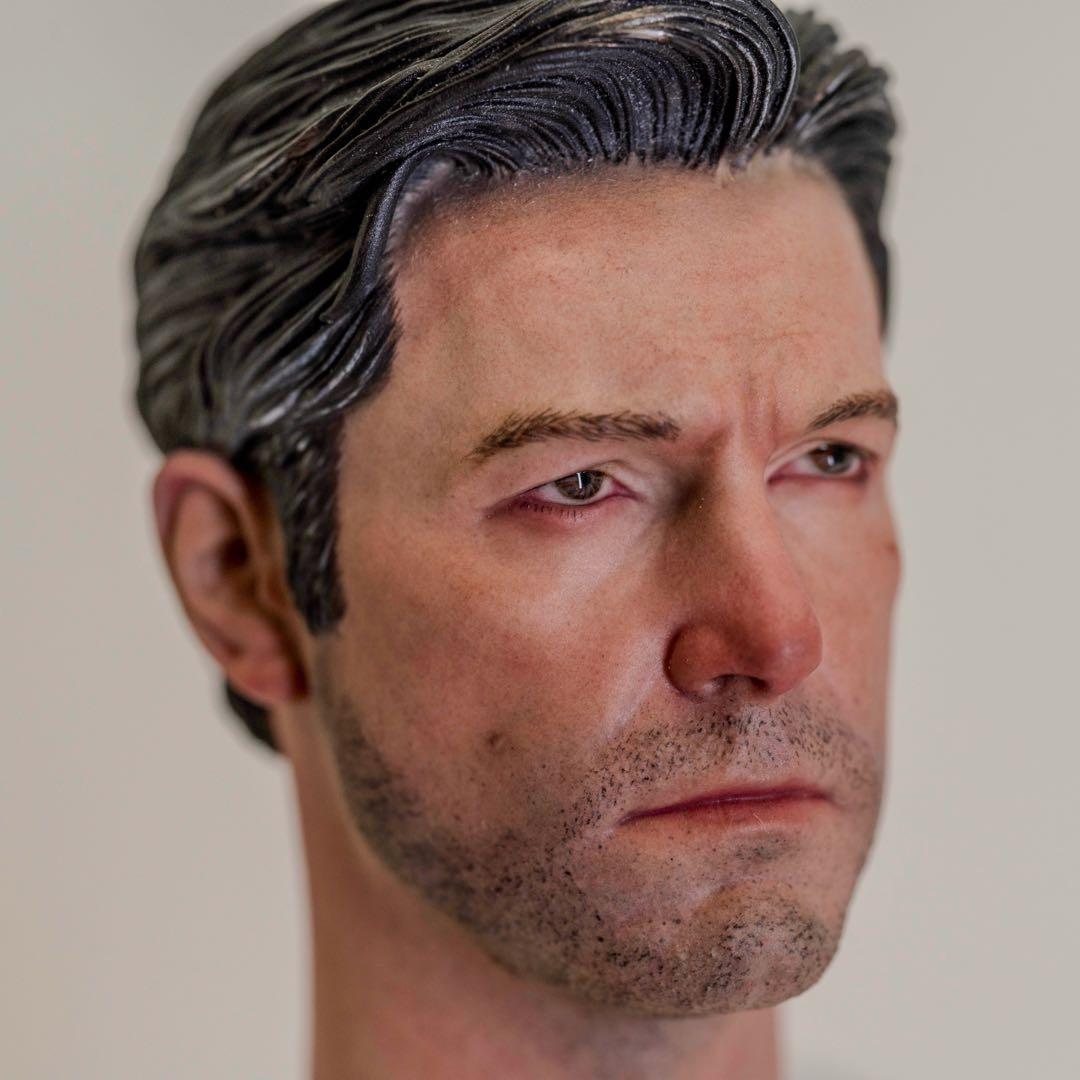 ブルースウェイン 1/6 カスタムヘッド バットマン ホットトイズ系