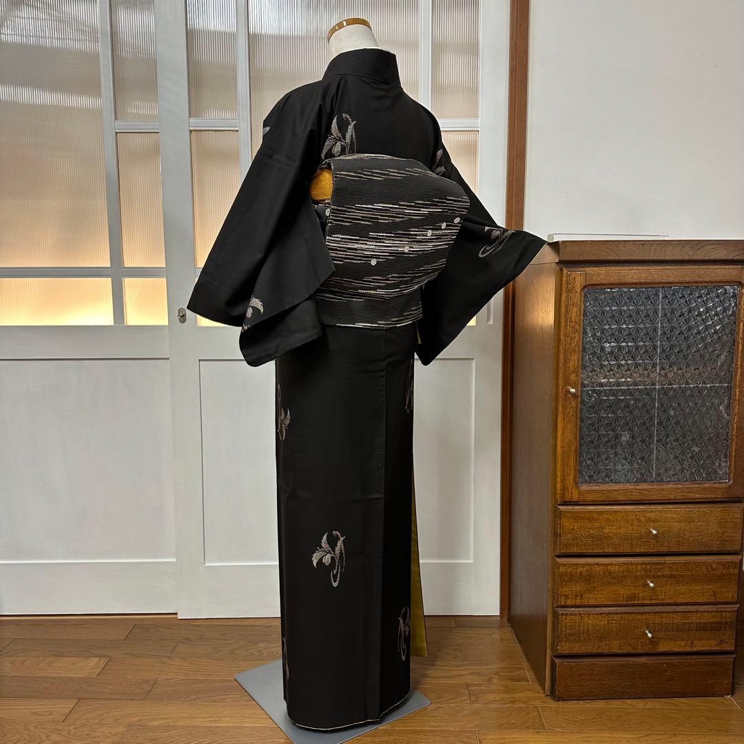 大島紬 袷 正絹 東京ますいわ屋 黒 地空き 植物飛び柄 身丈155.5裄63