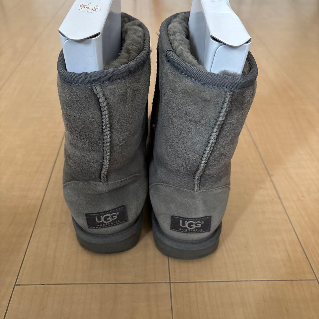 定番】UGG アグ ムートンブーツ クラシックショート グレー 5825