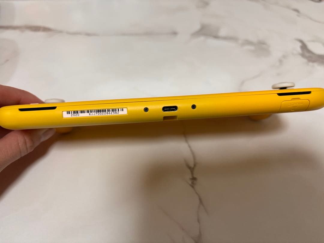 《動作確認済》Nintendo Switch Lite イエロー 純正ケース付き