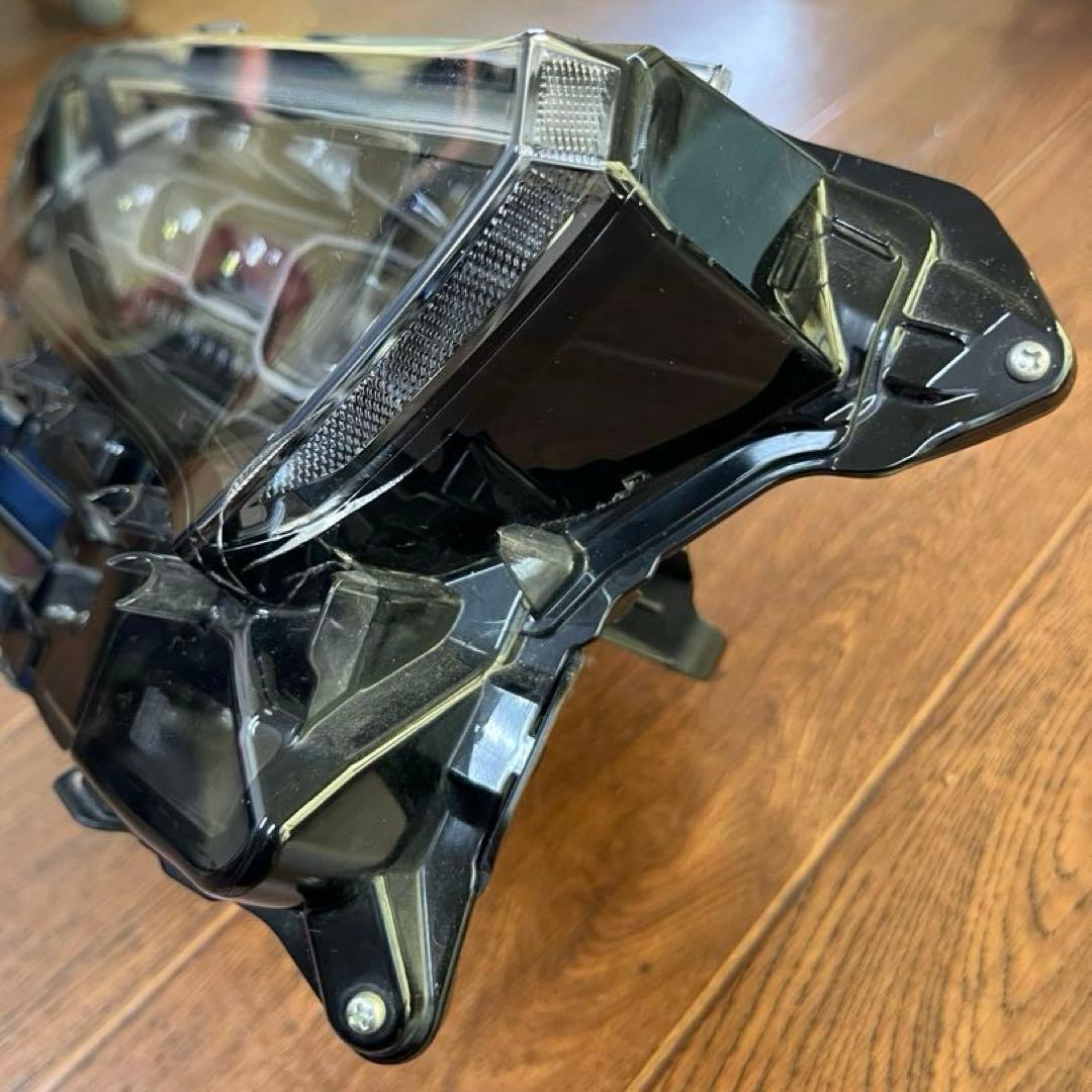 クラウンクロスオーバー（AZSH35/TZSH35型） 純正LEDヘッドライト