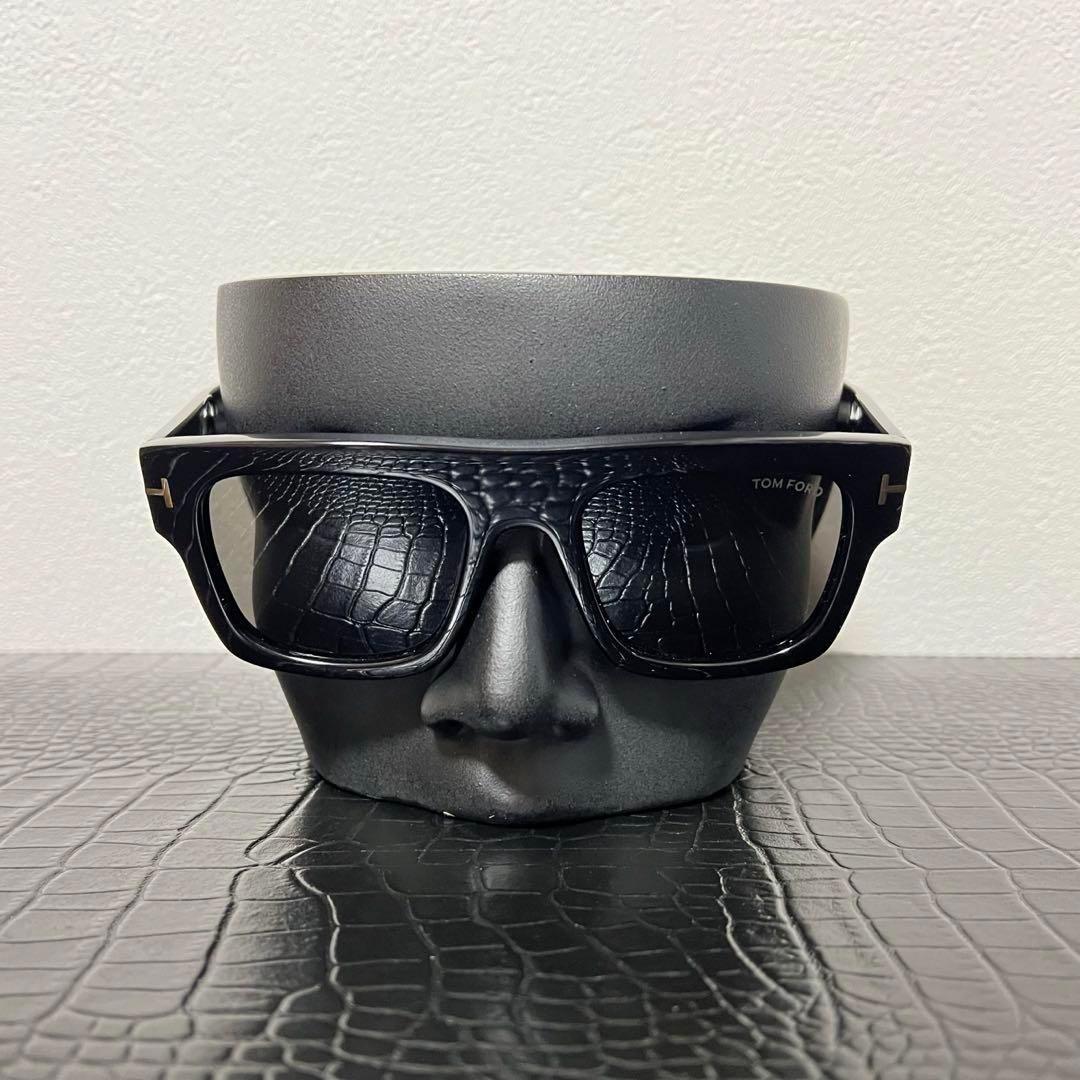 新品】トムフォード TOM FORD サングラス ブラック tf0711 - メルカリ