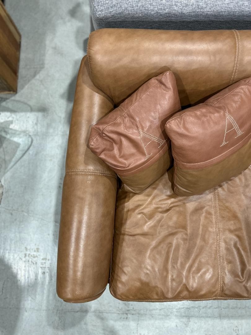 HALO / ハロ｜GIL ギルソファ｜1.5P レザー ラブソファ｜総本革