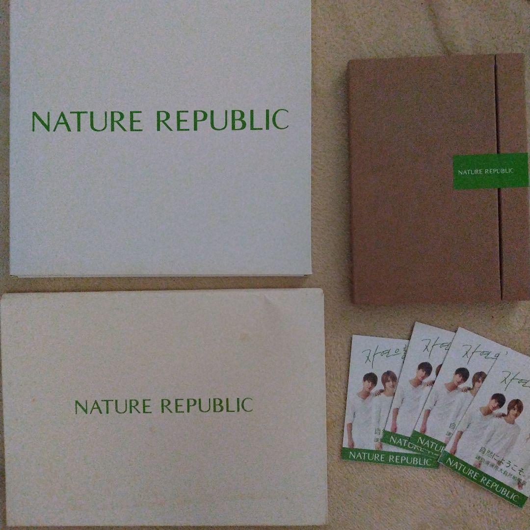 非売品　JYJ NATURE REPUBLIC サイン入　カレンダー 写真集