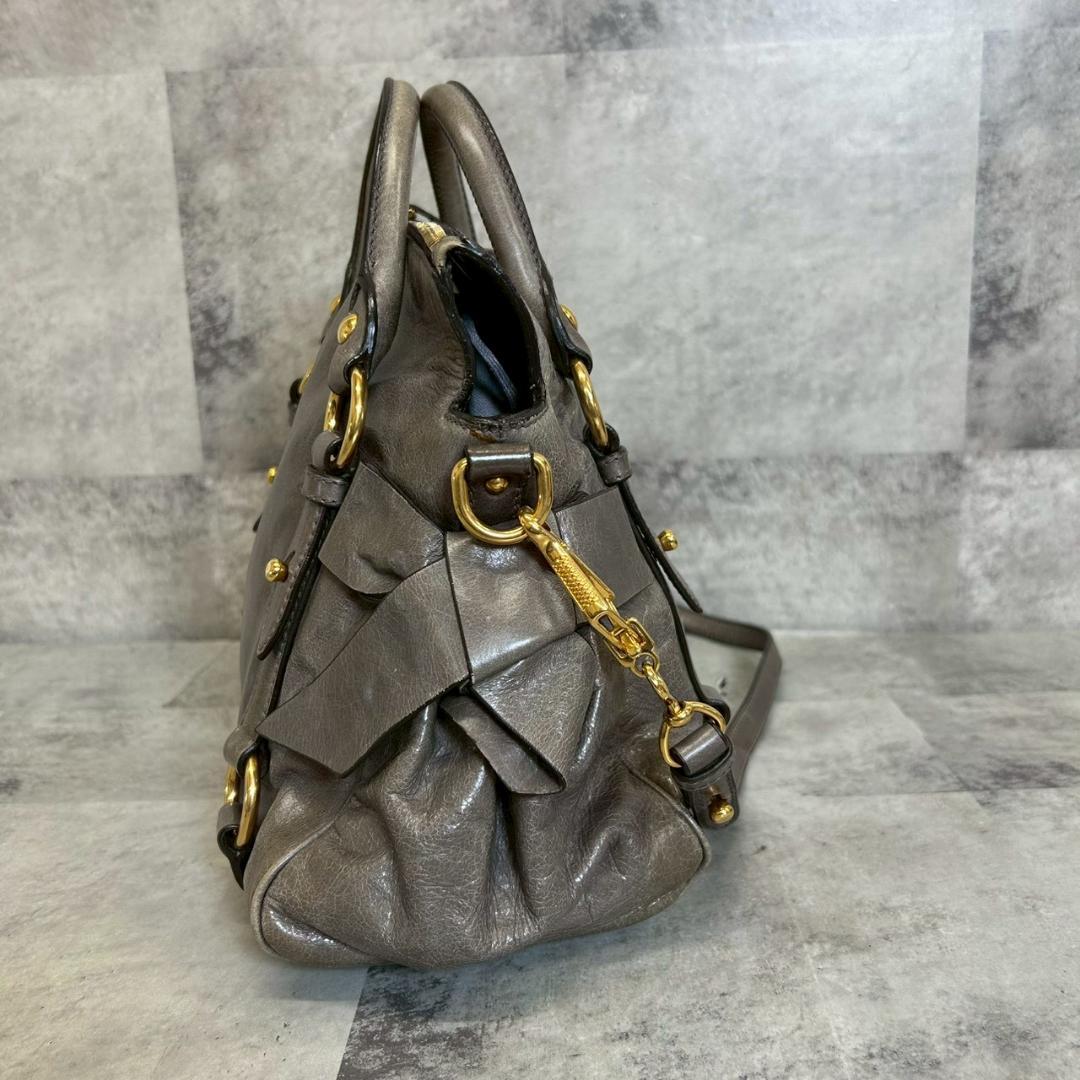 miu miu 2way サイドリボン レザー ショルダーバッグ RG547 - メルカリ