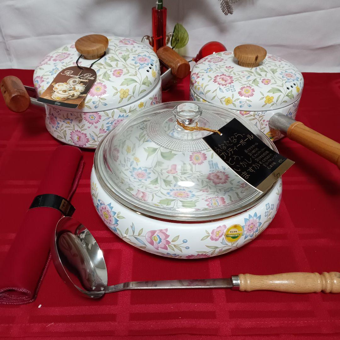 未使用品 EJIRY エジリー 花柄ホーロー鍋セット 大中小 おたま付き