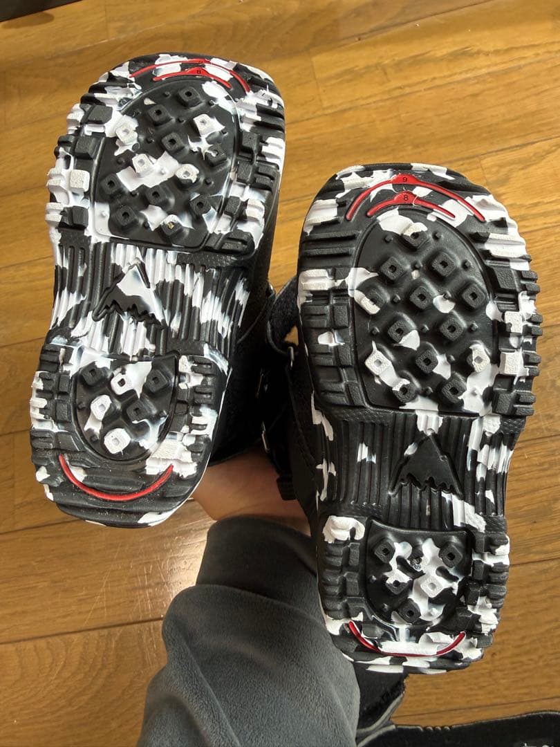 【美品】キッズ Burton スノーボードブーツ 14cm〜14.5cm