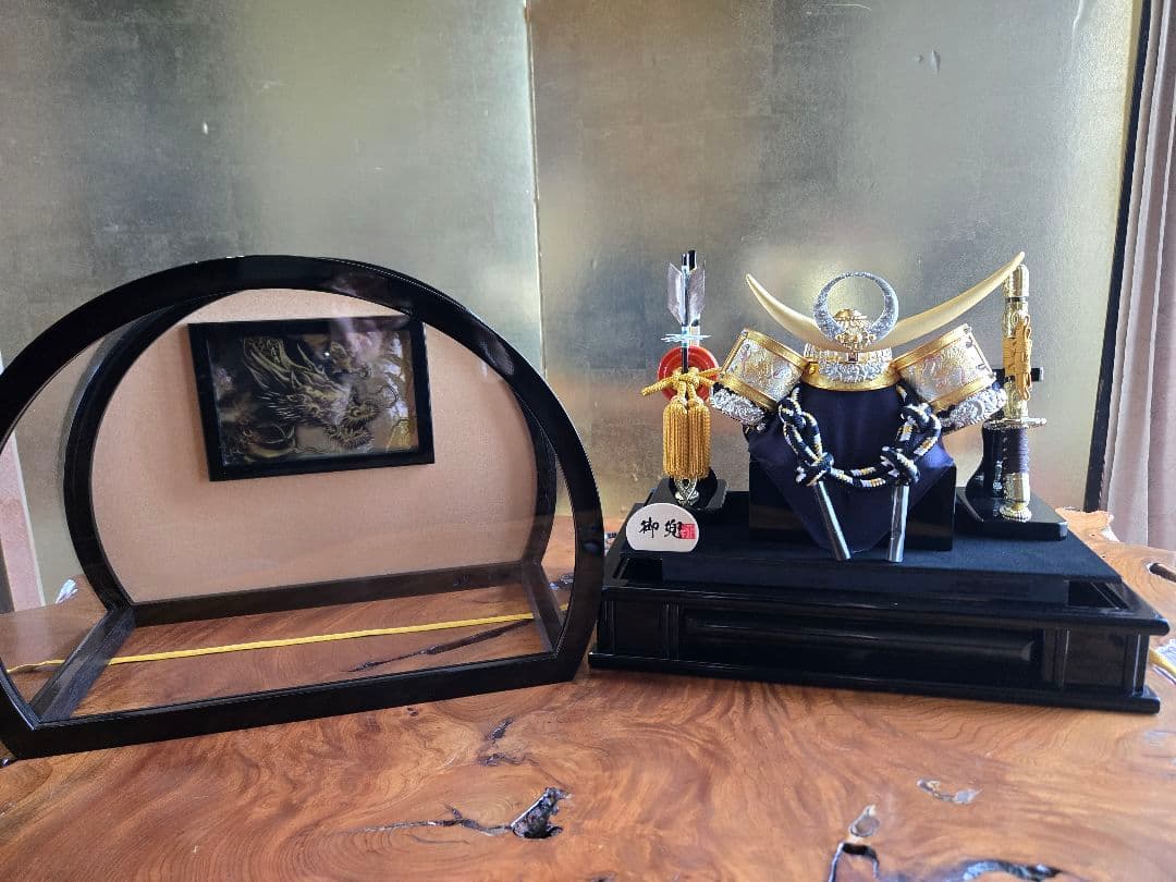 juju ☆彡様専用【展示品限り】五月人形 兜 上杉謙信 ケース飾り K39