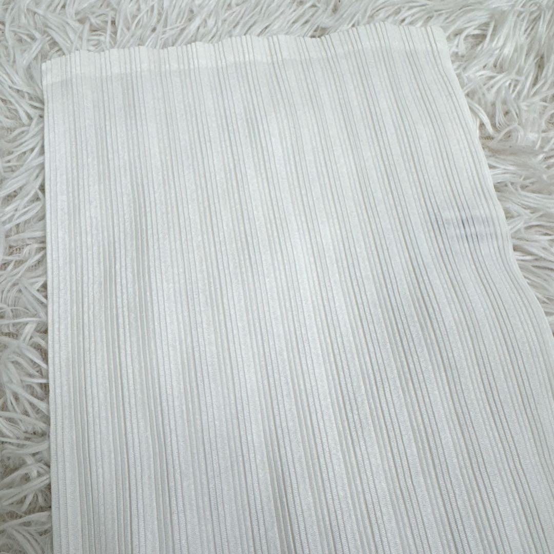 美品】pleats please ネックウォーマー スヌード ホワイト - メルカリ