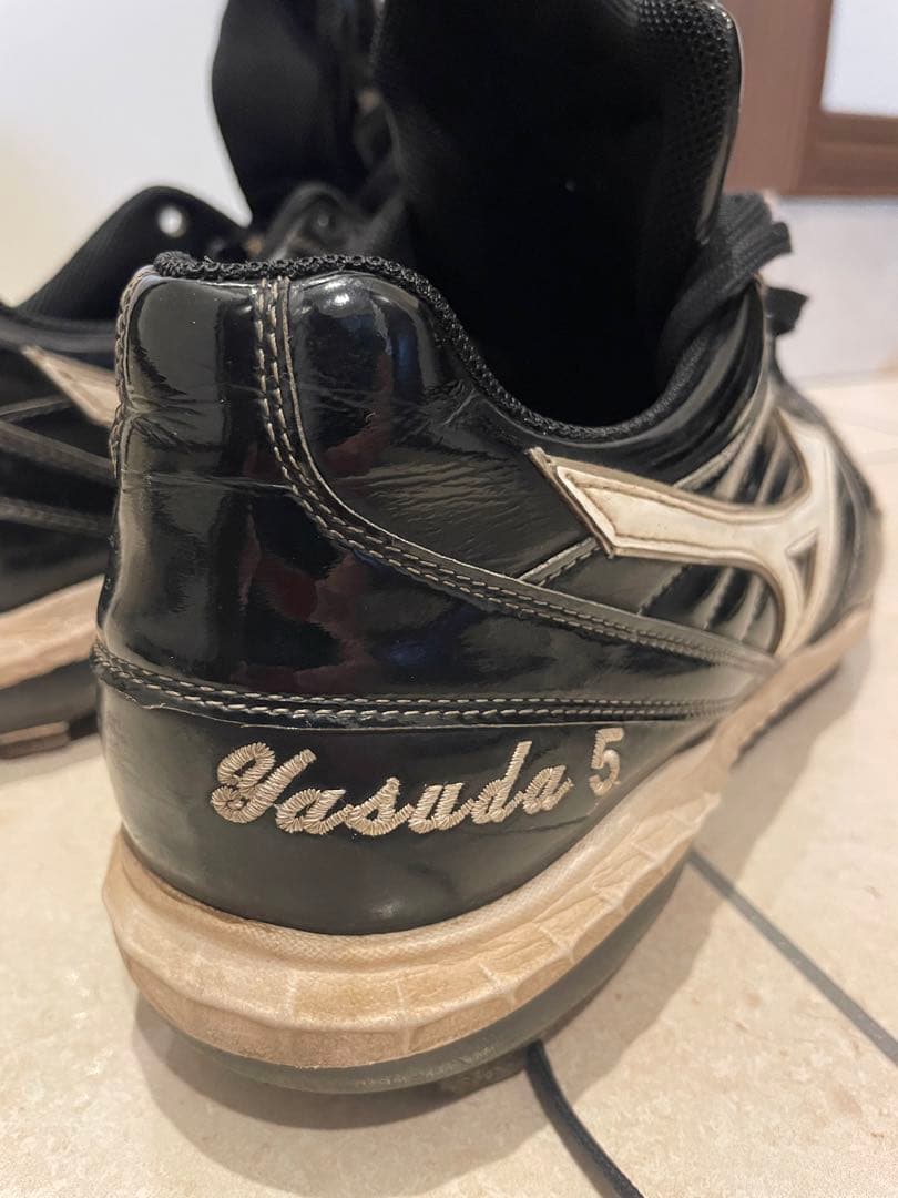 0*7様 GW限定値下げ【レア】千葉ロッテマリーンズ安田選手 実使用