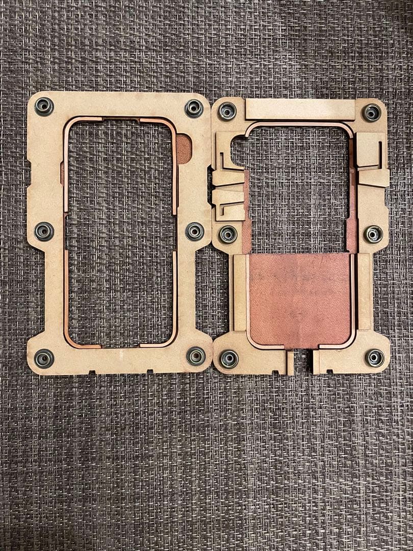 値下げ☆オジャガデザイン iPhone(SE2/8/7/6s/6) 額縁風ケース