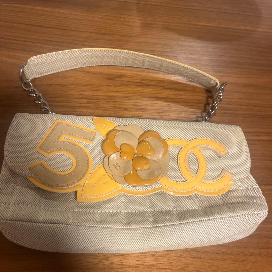 CHANELカメリアショルダーバッグ キャンバス×パテントレザー ベージュ 楽天市場】【バッグ】CHANEL シャネル カメリア トートバッグ