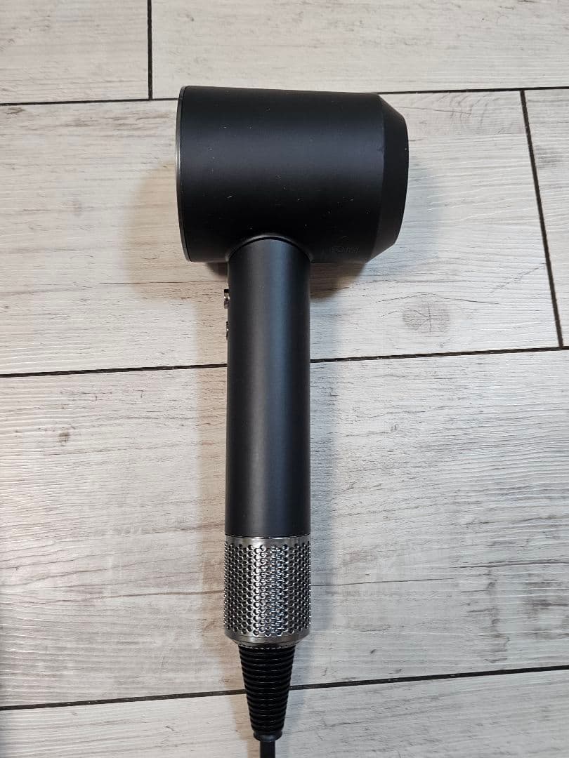 数量限定価格！ ダイソン メンテナンス済 dyson hd08 ブラック 保証付