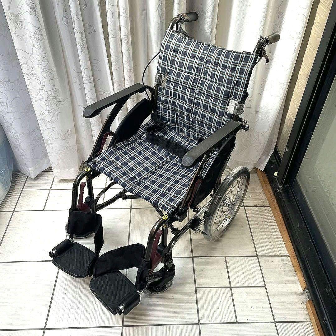 ♿️大きめシート 介助式 車椅子 便利な多機能 ノーパンクタイヤ 安心