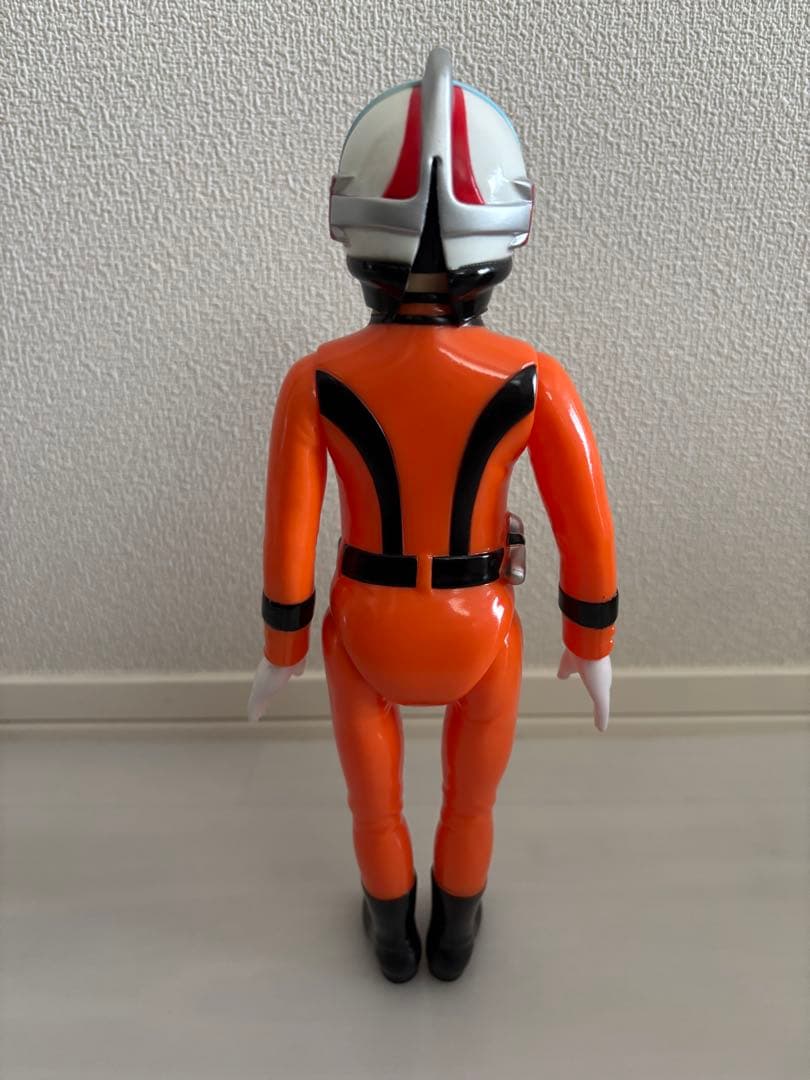 B-CLUB ブルマァク怪獣シリーズ ウルトラマン MAT隊員 新復刻版 ソフビ