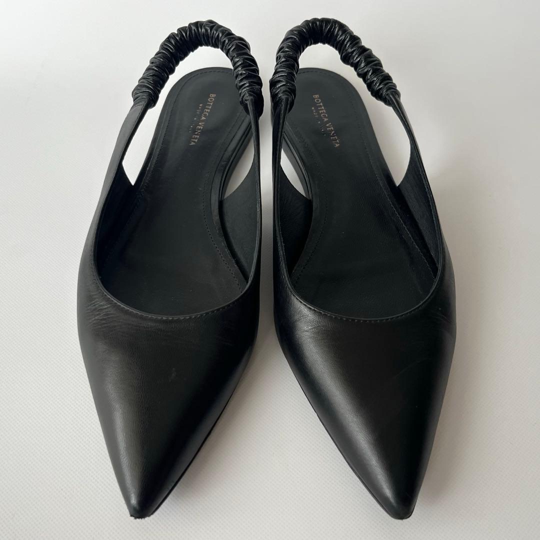 BOTTEGA VENETA ボッテガべネタ ポインテッドトゥ フラットサンダル BOTTEGA VENETA ボッテガべネタ ポインテッドトゥ フラットサンダル