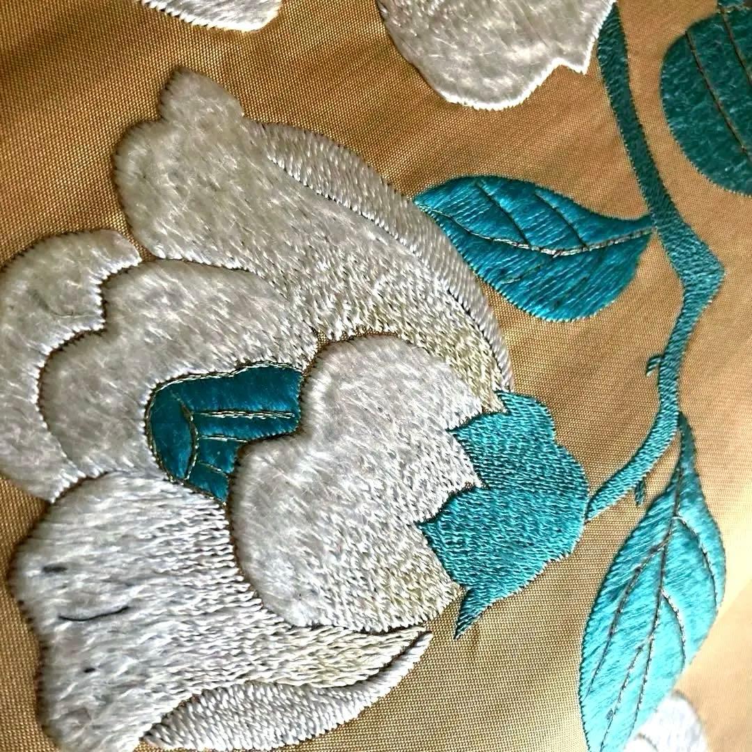 アンティーク名古屋帯 大輪の椿 上質な刺繍 正絹 大正浪漫 淡い辛子色