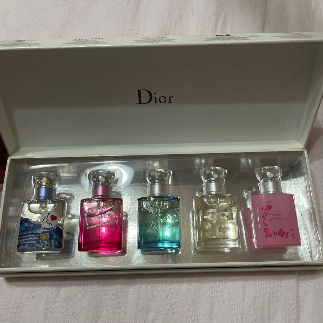 Dior香水ミニボトルセット - メルカリ