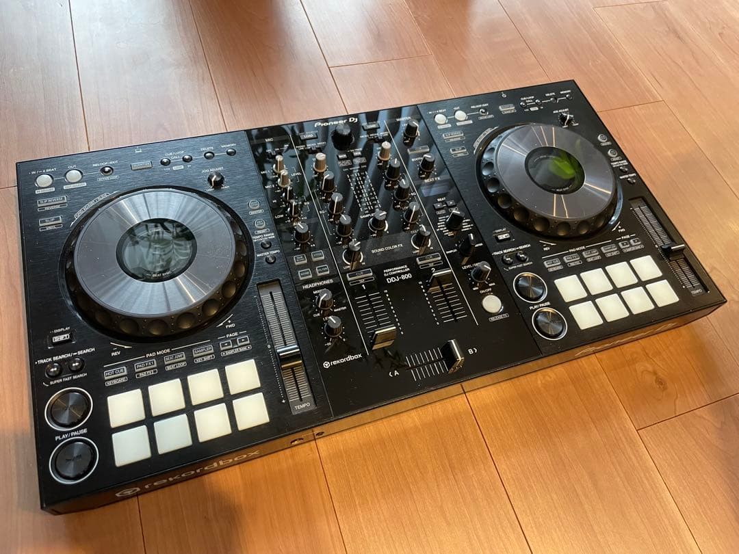 【美品】Pioneer DDJ-800 コントローラー DDJ-800 (archived) 2-channel performance DJ controller for