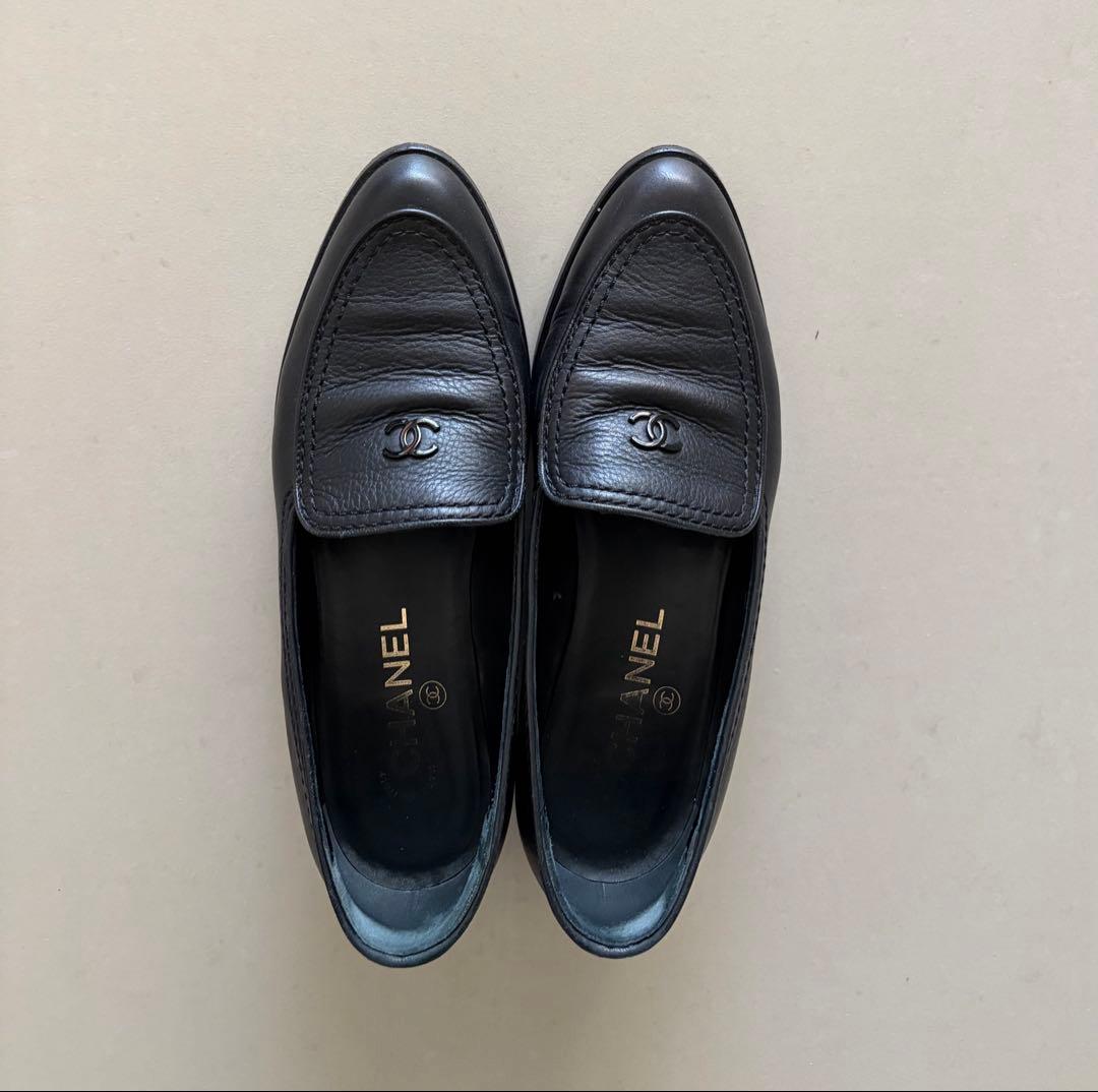 CHANEL ブラックレザー ローファー - メルカリ
