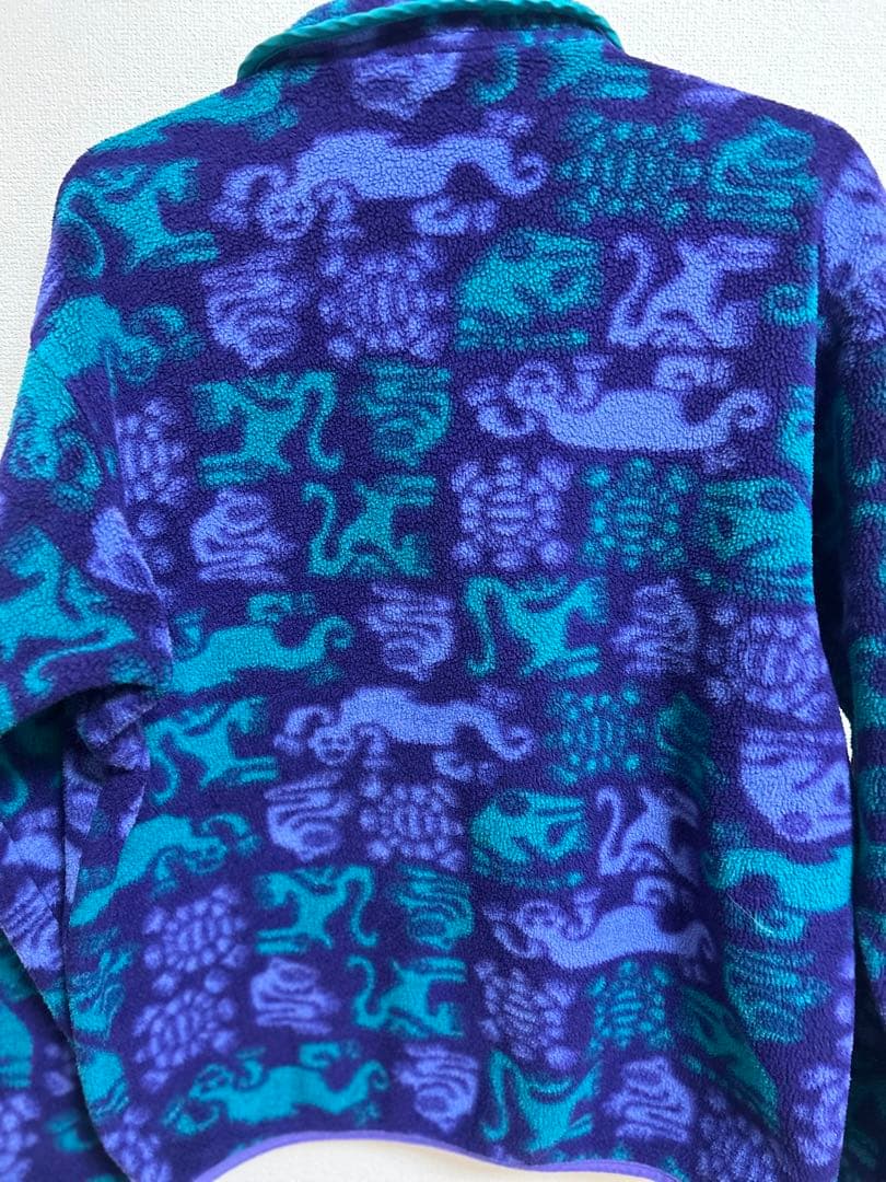 極美品 パタゴニア シンチラスナップt クリーチャー M 総柄 フリース