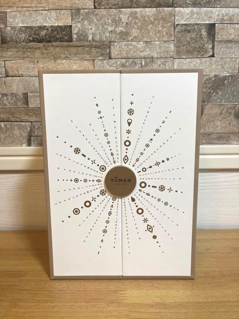 超美品　ヤーマン フォトプラス シャイニー（ボックスセット） Amazon.co.jp: ヤーマン 美顔器 フォトプラス シャイニー BeautyBox