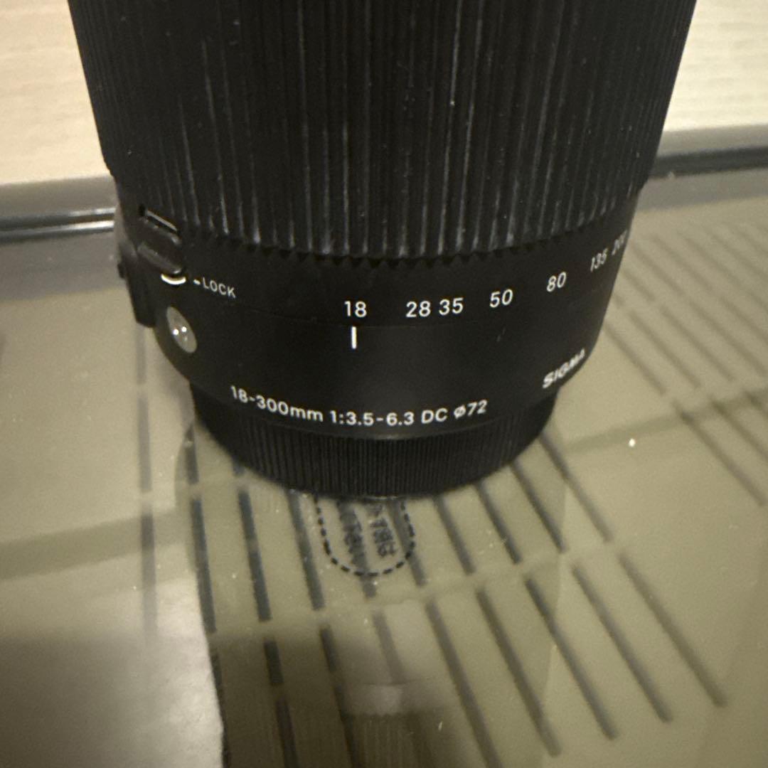 SIGMA 18-300mm F3.5-6.3 DC MACRO CANON用