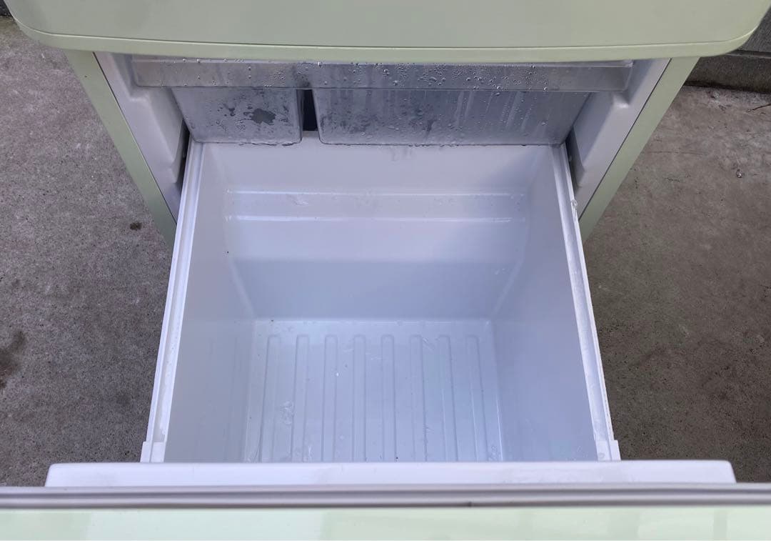 e angleレトロ調 冷蔵庫 ANG-RE151-A1 エディオン 2019年 - メルカリ