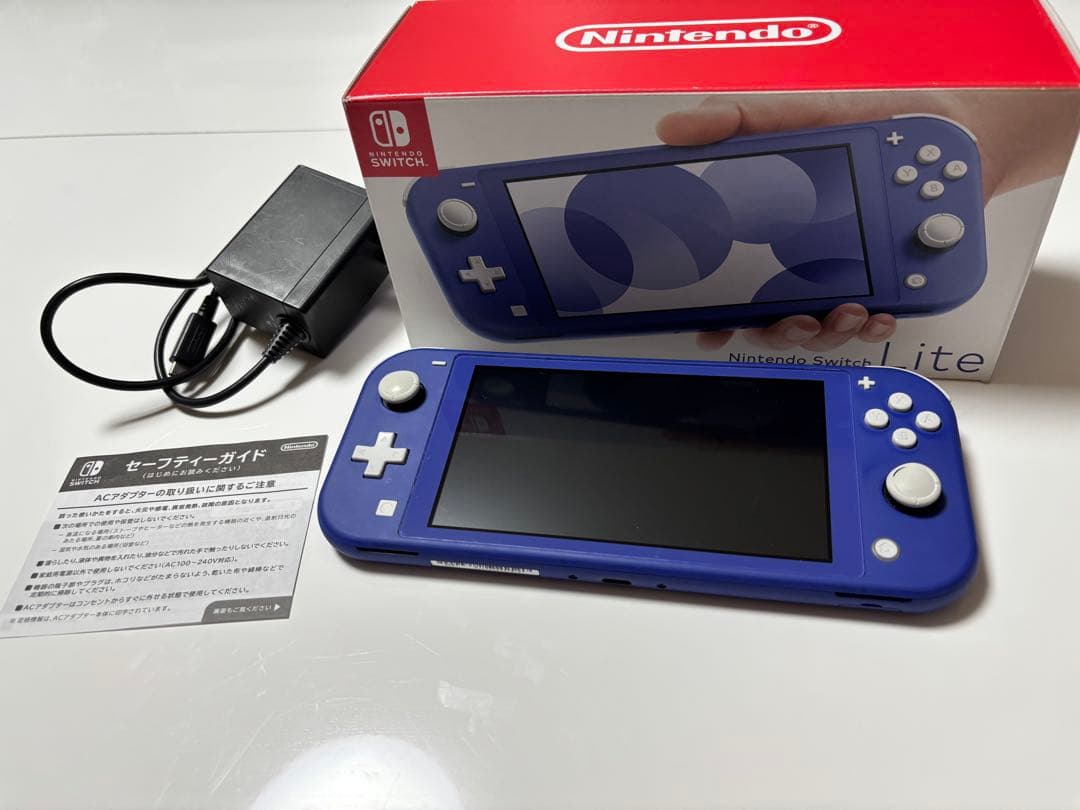 Nintendo Switch Lite ブルー 本体 ACアダプター箱付き Nintendo Switch Lite ブルー本体【箱とACアダプター付き】訳アリ品