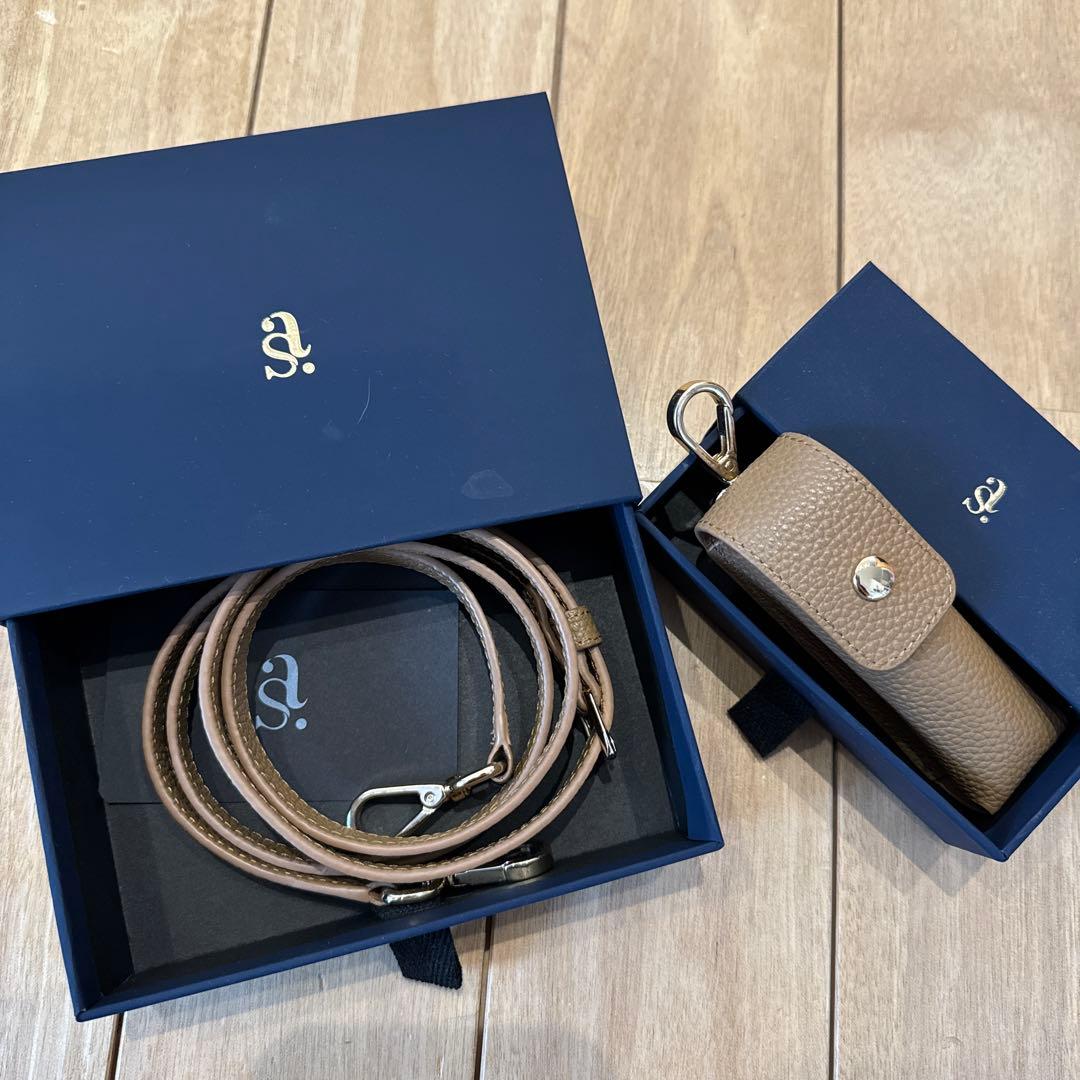 しいちゃん　スマホストラップ、リップケースセット しいちゃん スマホストラップ、リップケースセット czysacz01522_1.jpg