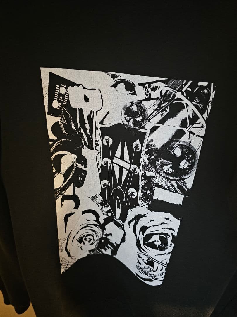 最終値下中】2月6日削除：Reol︰Legit限定パーカー︰フーディ - メルカリ